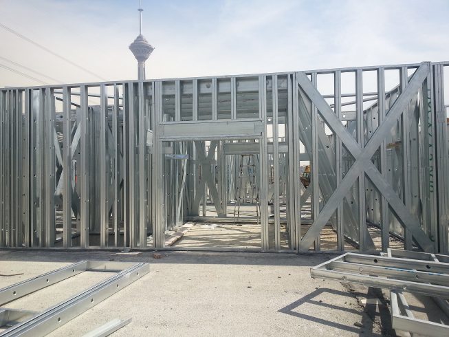 آسراکو طراح،سازنده و مجری سازه های قاب فلزی سبک ال اس اف LSF سازه CFS کانادایی