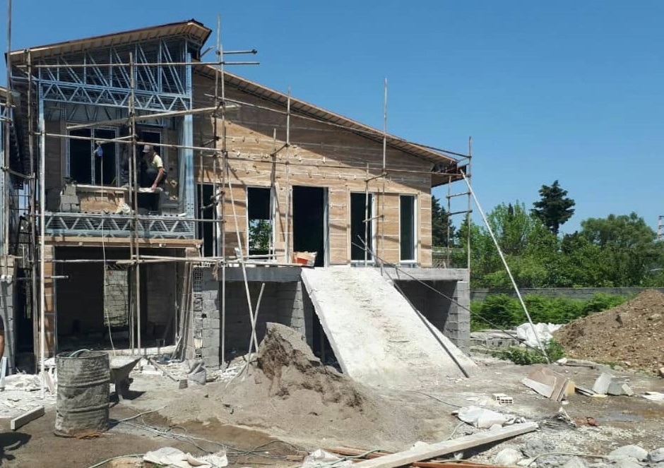 آسراکو طراح،سازنده و مجری سازه های قاب فلزی سبک ال اس اف LSF نمای سنتی در سازه LSF ال اس اف